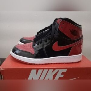 Jordan 1 Retro High 'Patent Bred' Sz. 6y